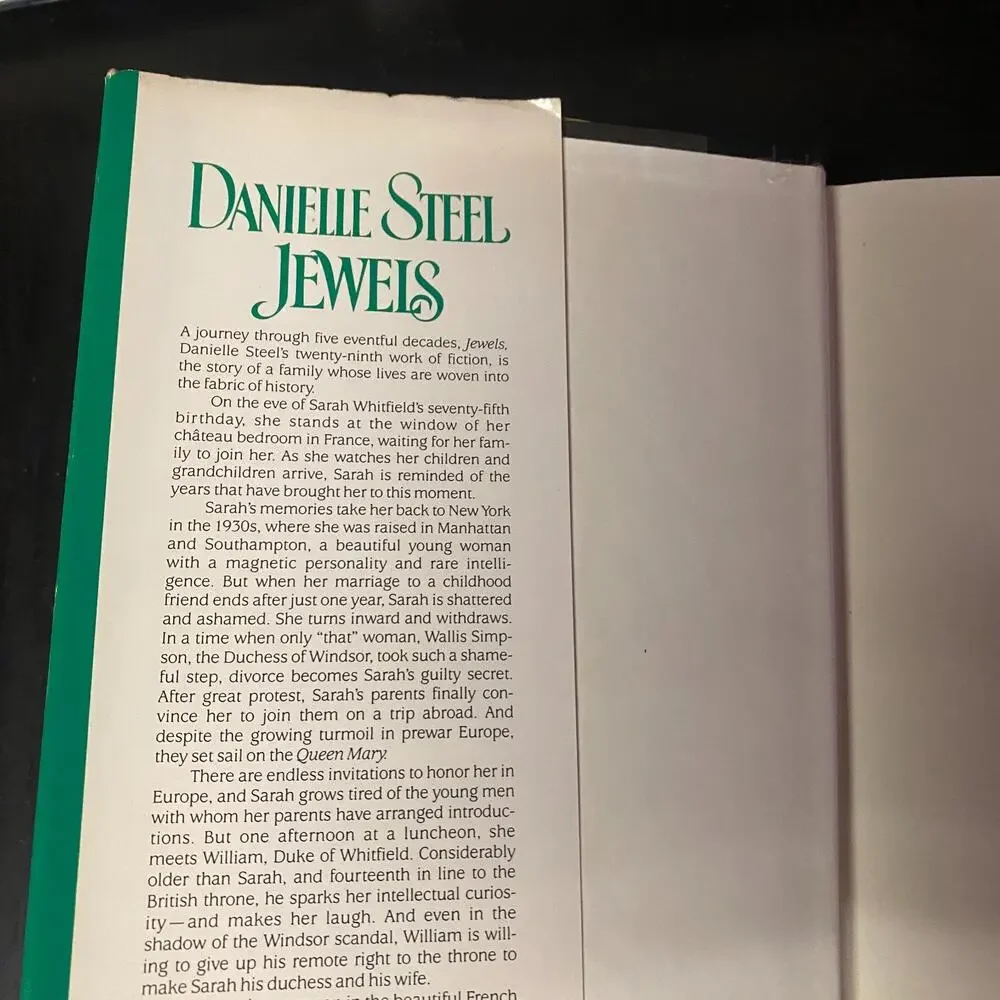 Jewels by Danielle Steel (1992, Hardcover)